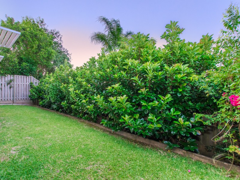 4/215 Benowa Road, Benowa QLD 4217