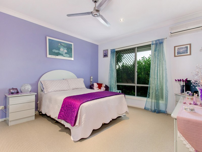 4/215 Benowa Road, Benowa QLD 4217