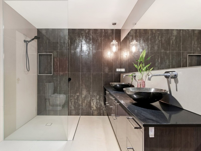 108 Sundance Way, Runaway Bay QLD 4216