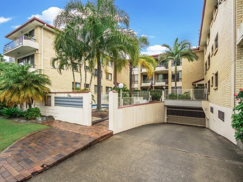 15/26 Stanhill Drive, Chevron Island QLD 4217