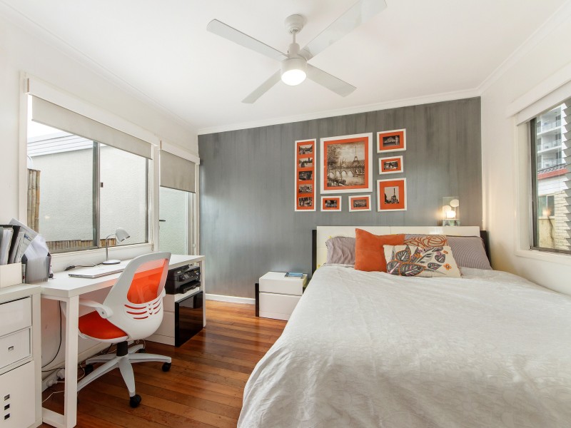 3/10 Stanhill Drive, Chevron Island QLD 4217