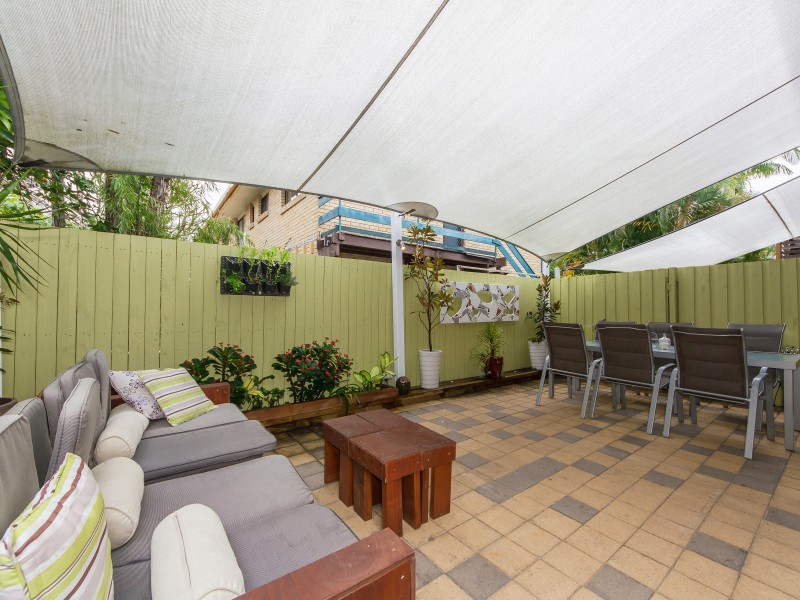 3/10 Stanhill Drive, Chevron Island QLD 4217