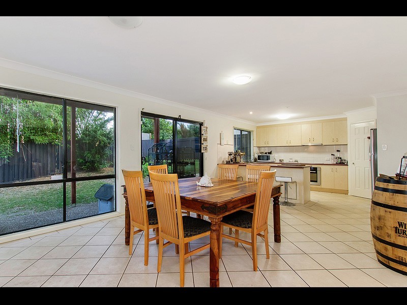 18 Tara Vista Boulevarde, Highland Park QLD 4211
