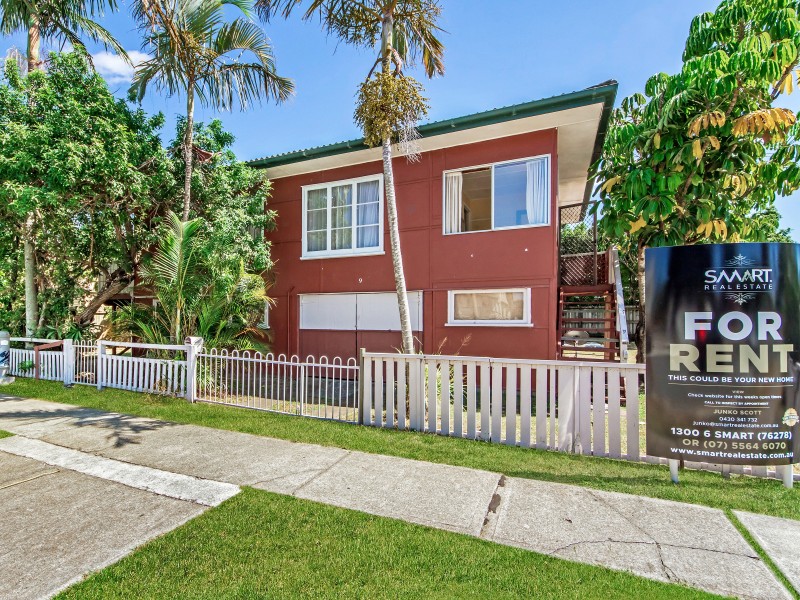 9 Central Street, Labrador QLD 4215