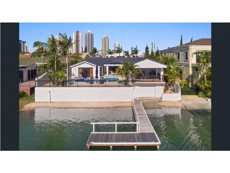 8 Buccaneer Court, Paradise Waters QLD 4217