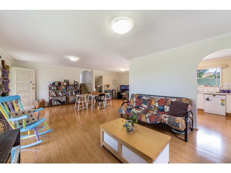5 Carrabean Avenue, Ashmore QLD 4214