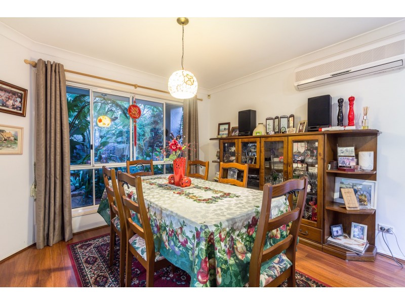 17 Royal Court, Ashmore QLD 4214