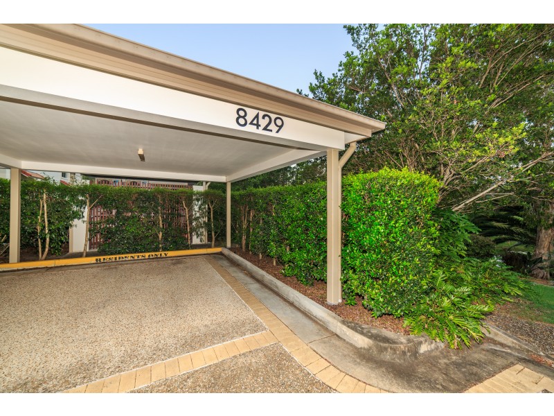 8429 Magnolia Drive East, Hope Island QLD 4212