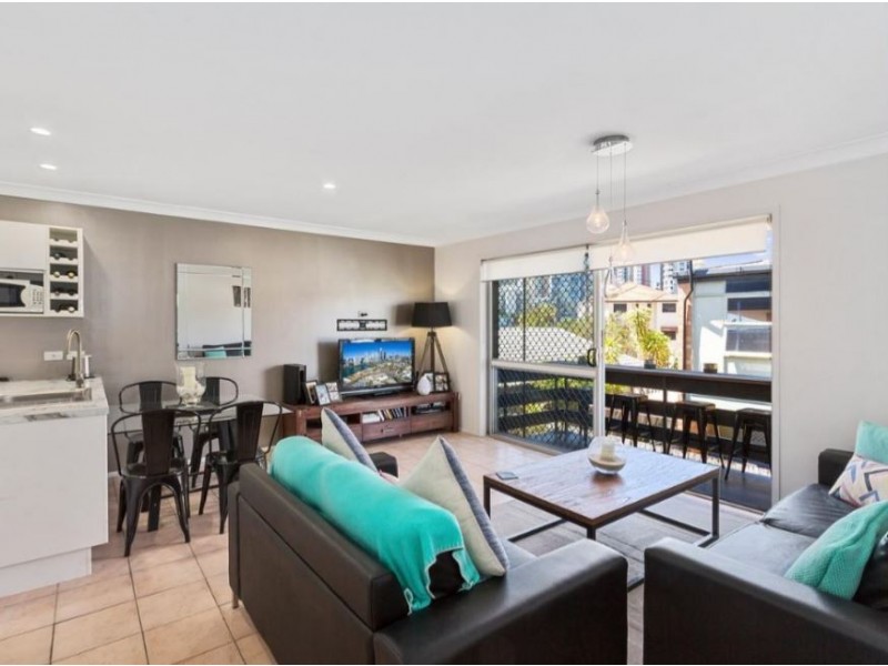 3/11 Thomas Drive, Chevron Island QLD 4217