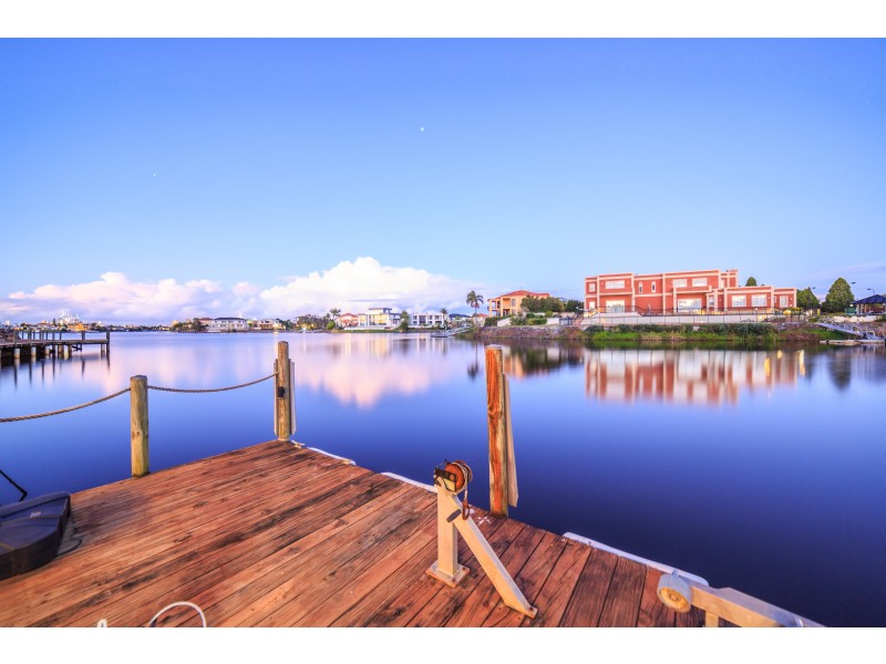46 Istana View, Clear Island Waters QLD 4226