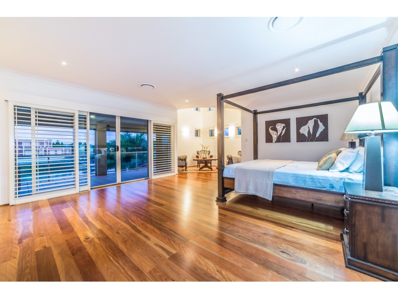 46 Istana View, Clear Island Waters QLD 4226