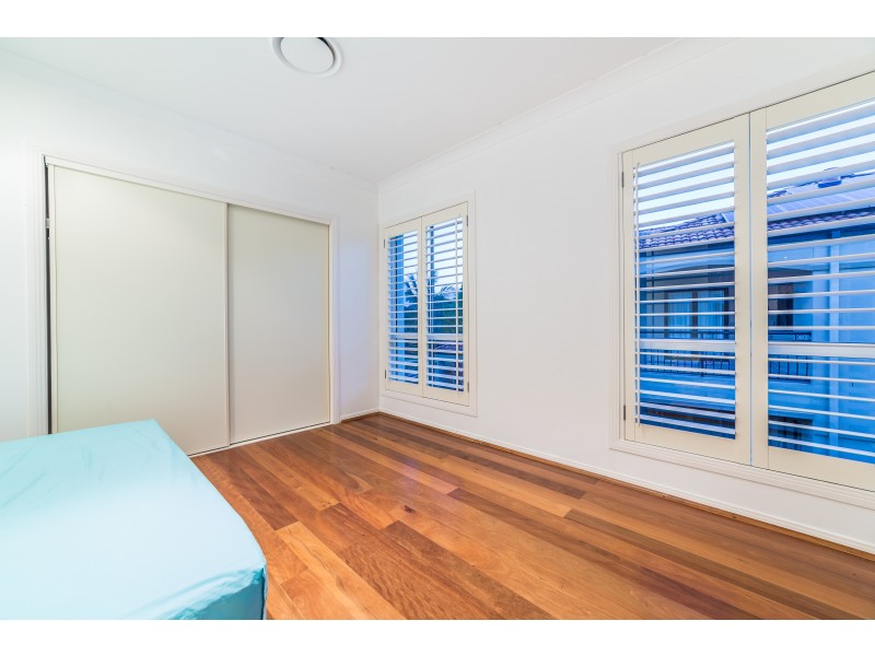 46 Istana View, Clear Island Waters QLD 4226