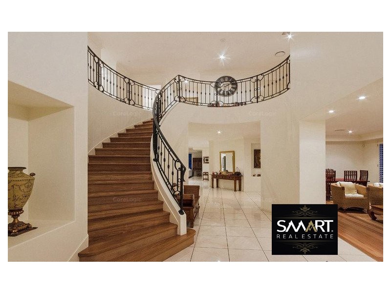 46 Istana View, Clear Island Waters QLD 4226