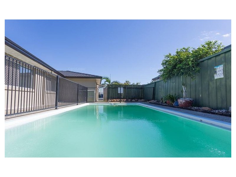 37 Claymore Crescent, Sorrento QLD 4217