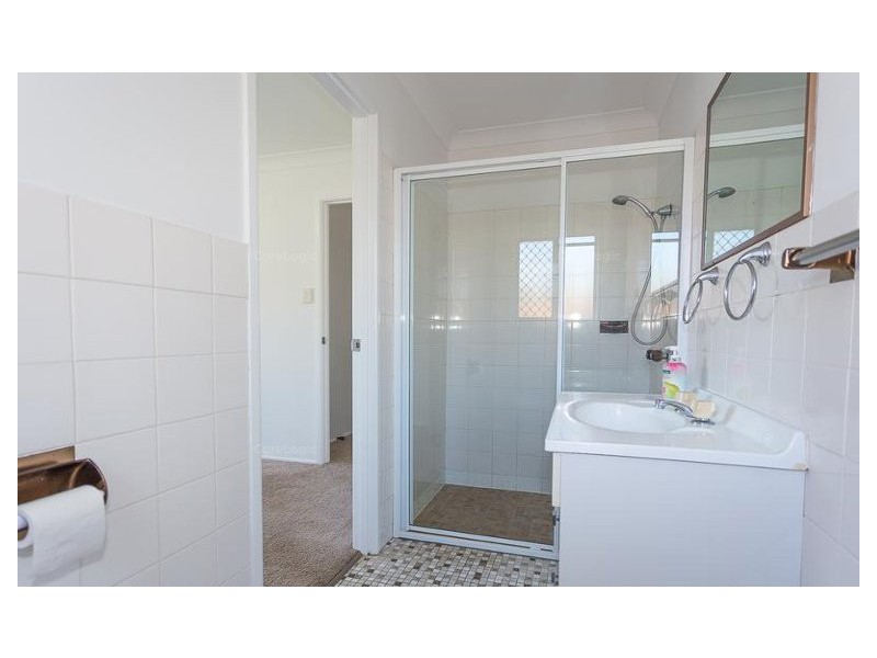 37 Claymore Crescent, Sorrento QLD 4217