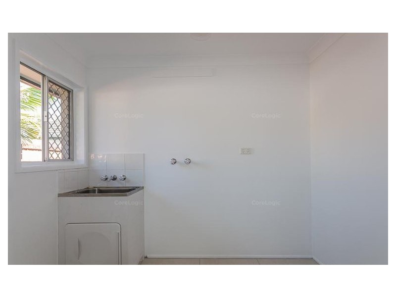 37 Claymore Crescent, Sorrento QLD 4217