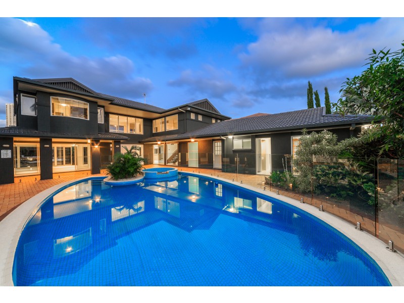 53 Admiralty Drive, Paradise Waters QLD 4217