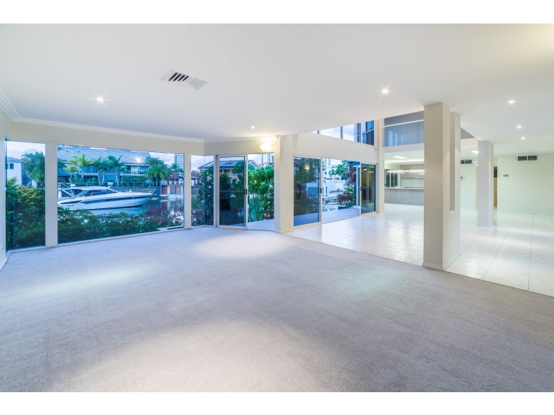 53 Admiralty Drive, Paradise Waters QLD 4217