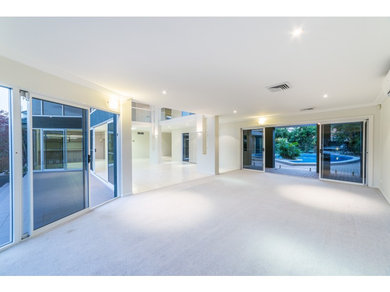 53 Admiralty Drive, Paradise Waters QLD 4217