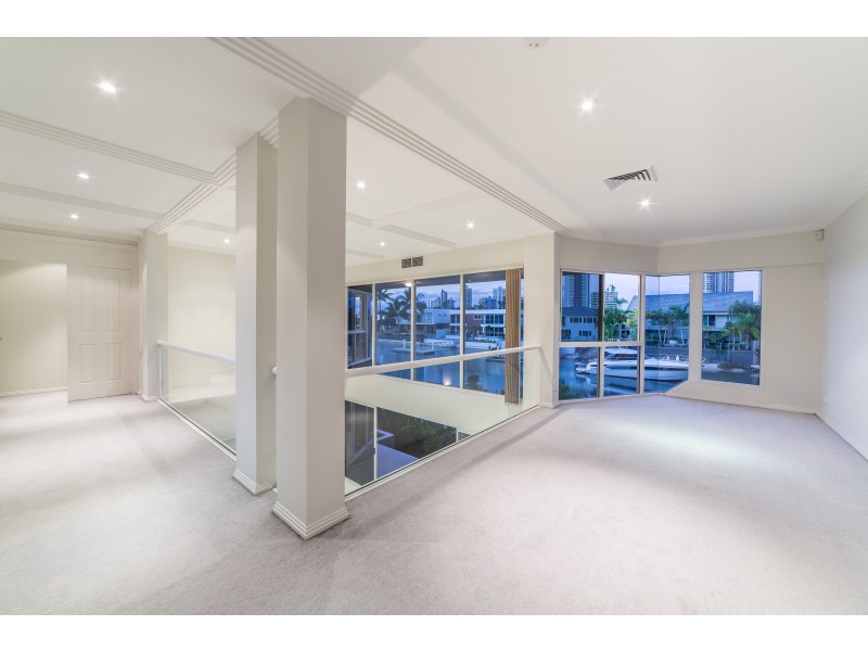53 Admiralty Drive, Paradise Waters QLD 4217