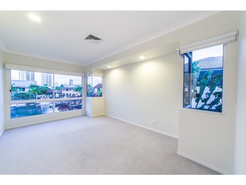 53 Admiralty Drive, Paradise Waters QLD 4217