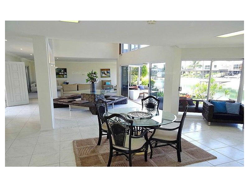 53 Admiralty Drive, Paradise Waters QLD 4217