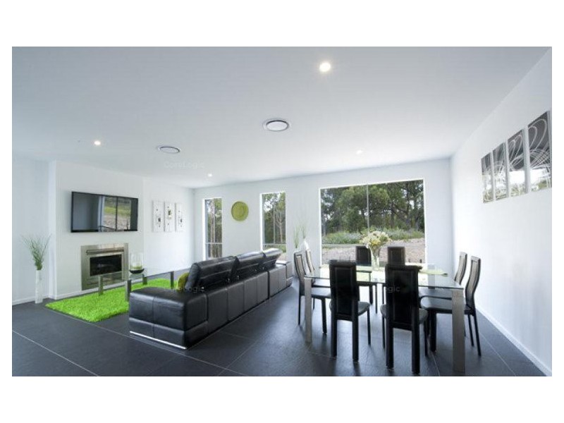 204 San Fernando Drive, Worongary QLD 4213