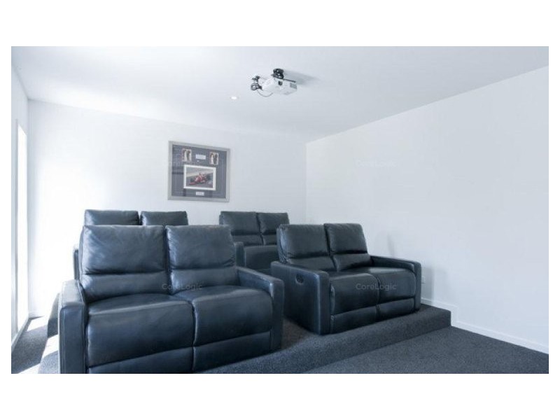 204 San Fernando Drive, Worongary QLD 4213