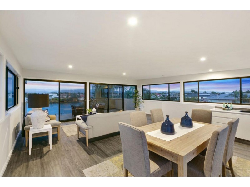 Clear Island Waters QLD 4226