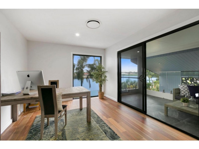 Clear Island Waters QLD 4226