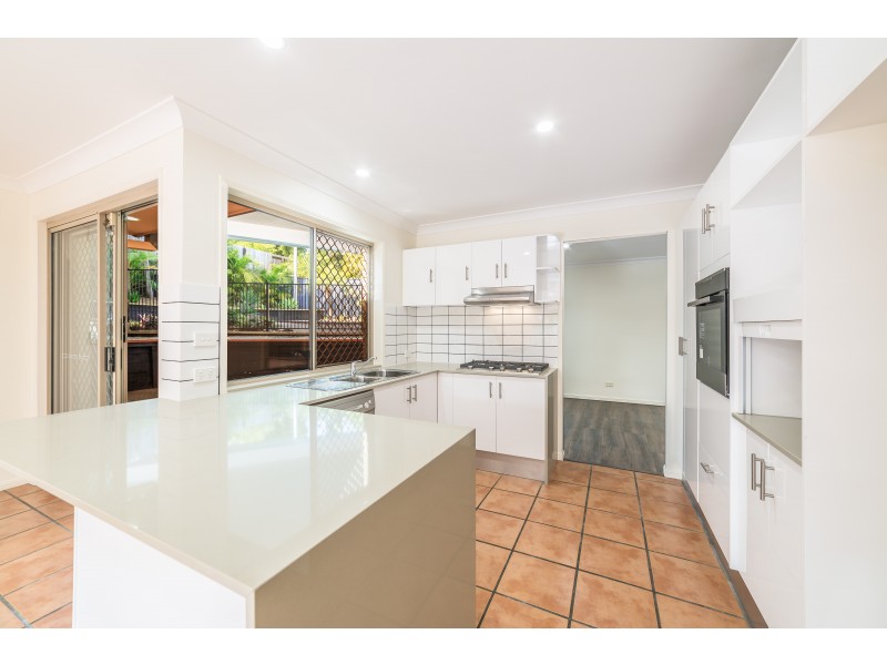 7 Tobermory Court, Merrimac QLD 4226