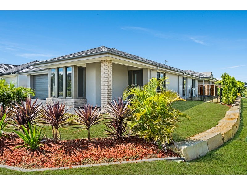 8 Byfield Street, Pimpama QLD 4209