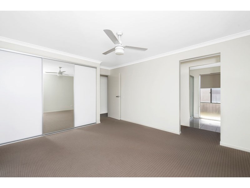 8 Byfield Street, Pimpama QLD 4209