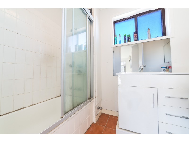 14/28 Hunter Avenue, Labrador QLD 4215