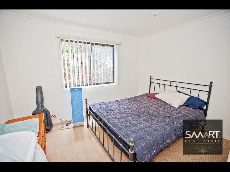 11/2 Ridgeline Way, Highland Park QLD 4211