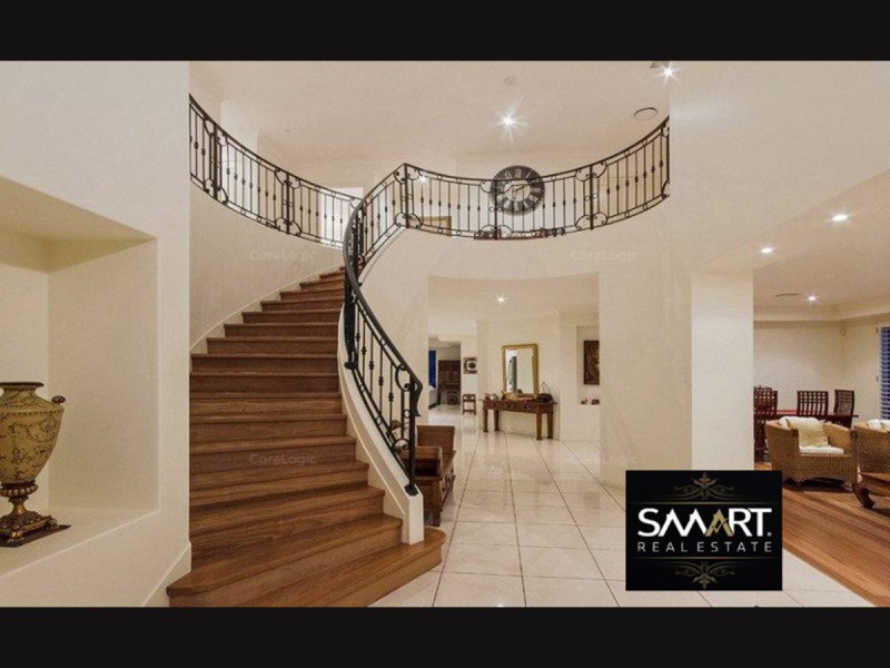 46 Istana View, Clear Island Waters QLD 4226