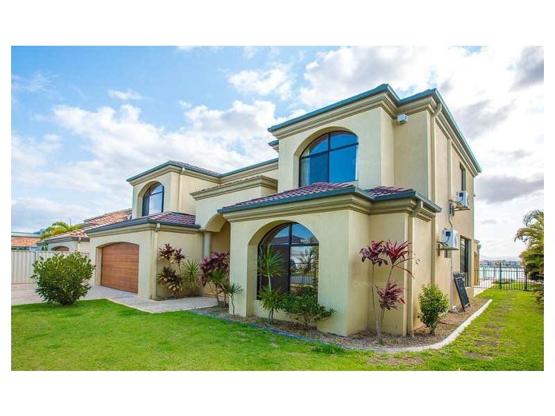 119 Edinburgh Road, Benowa Waters QLD 4217