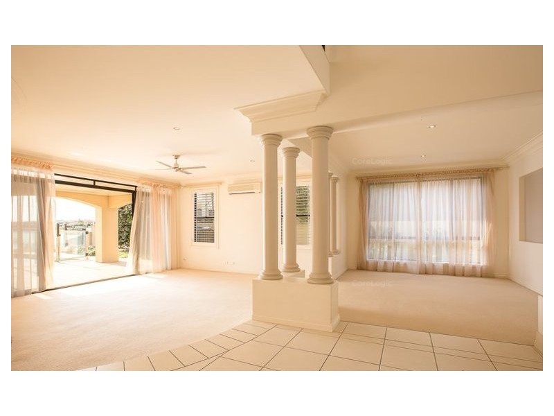 119 Edinburgh Road, Benowa Waters QLD 4217