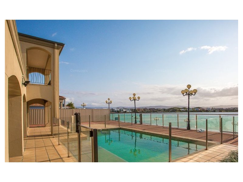 119 Edinburgh Road, Benowa Waters QLD 4217