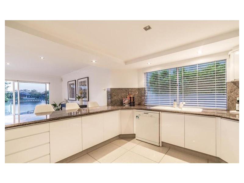 102 Cabana Boulevard, Benowa Waters QLD 4217