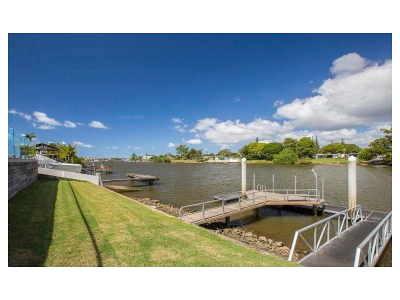 102 Cabana Boulevard, Benowa Waters QLD 4217