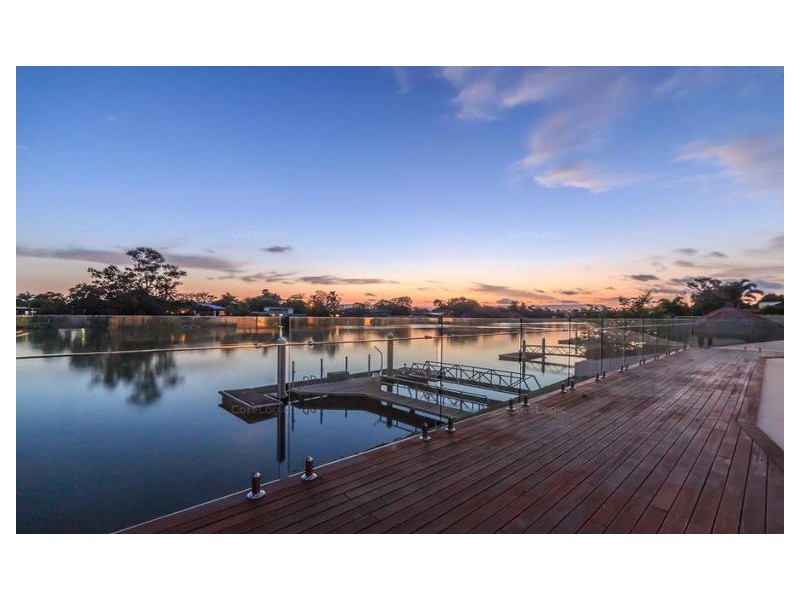 102 Cabana Boulevard, Benowa Waters QLD 4217