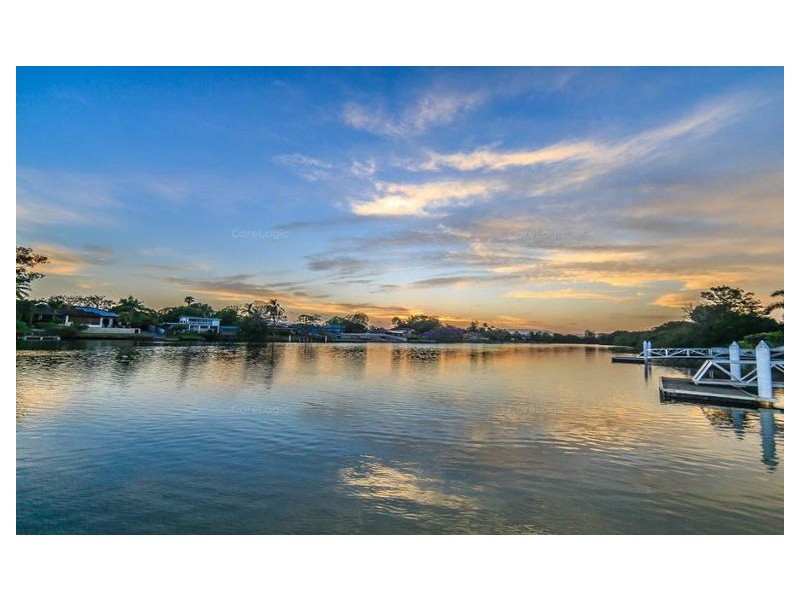 102 Cabana Boulevard, Benowa Waters QLD 4217