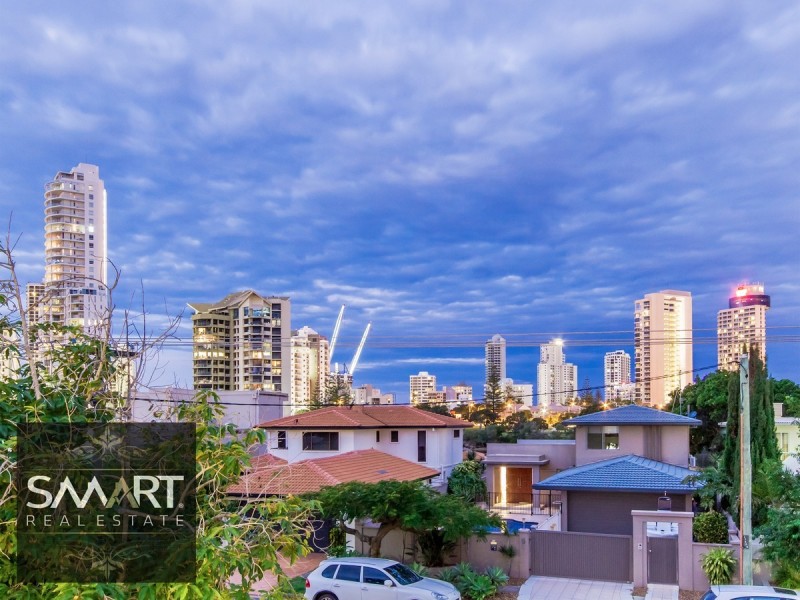 53 Amalfi Drive, Isle Of Capri QLD 4217