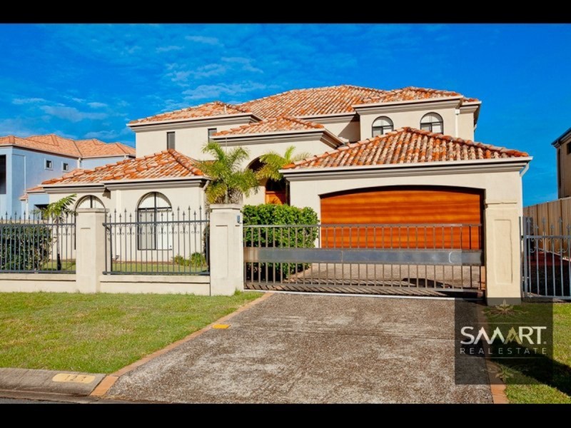 121 Edinburgh Road, Benowa Waters QLD 4217