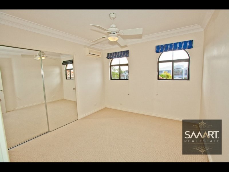 121 Edinburgh Road, Benowa Waters QLD 4217
