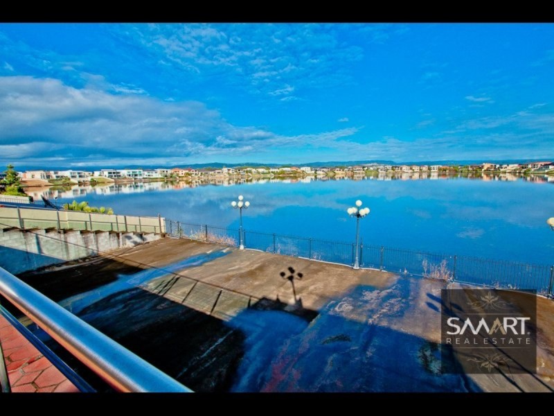 121 Edinburgh Road, Benowa Waters QLD 4217