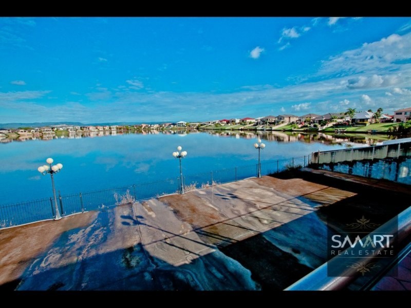 121 Edinburgh Road, Benowa Waters QLD 4217