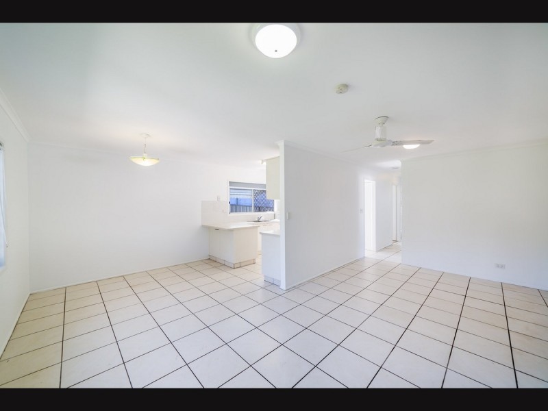 17 Sungold Avenue, Southport QLD 4215