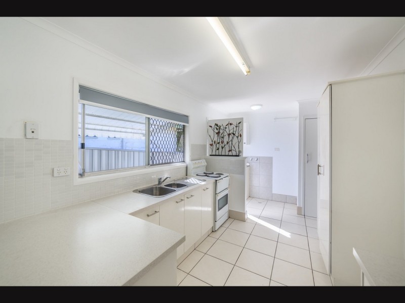 17 Sungold Avenue, Southport QLD 4215